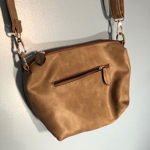 Imoshion crossbody bag, good condition